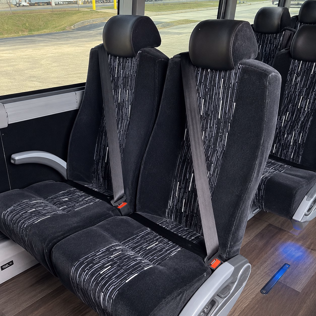 charter buses for large group winery day trips from toledo
