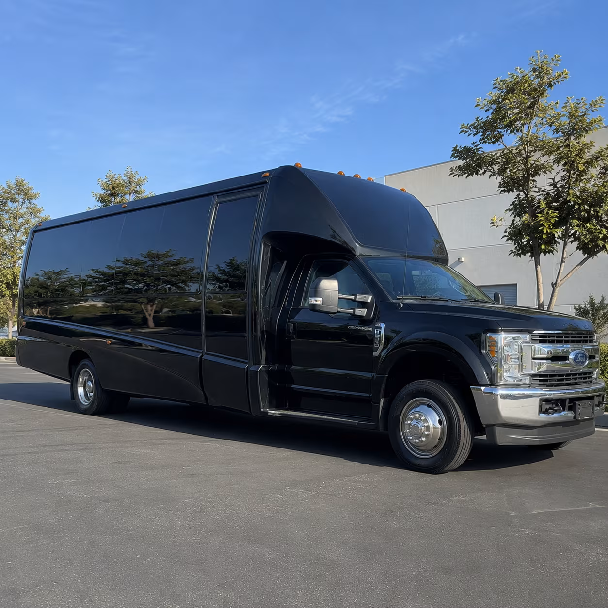party buses and minibuses for every toledo prom group size